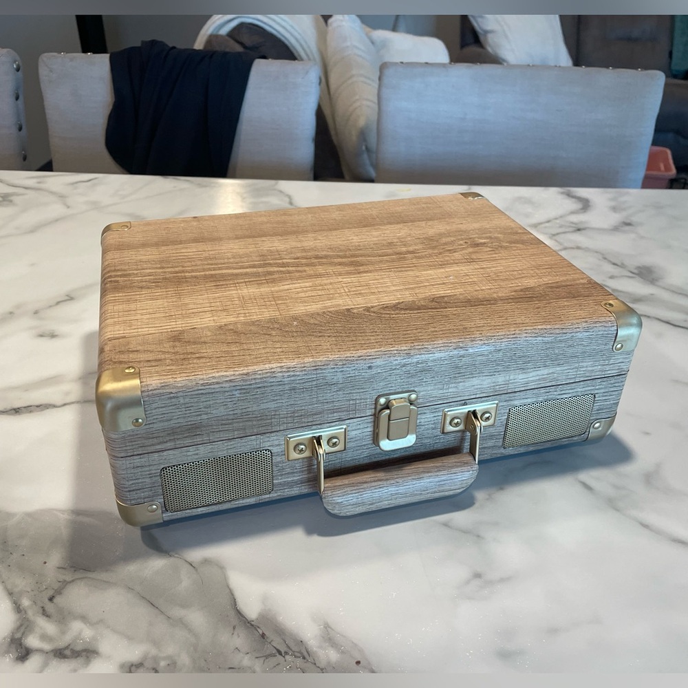 Crosley UO Exclusive Wood Cruiser Bluetooth Record Player